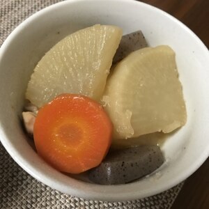 鶏肉と大根のとろとろ煮込み